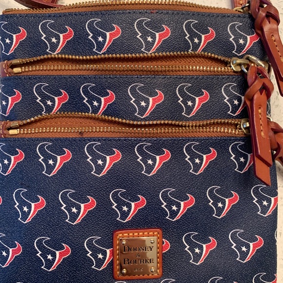 Limited edition Texans Dooney - Picture 3 of 3